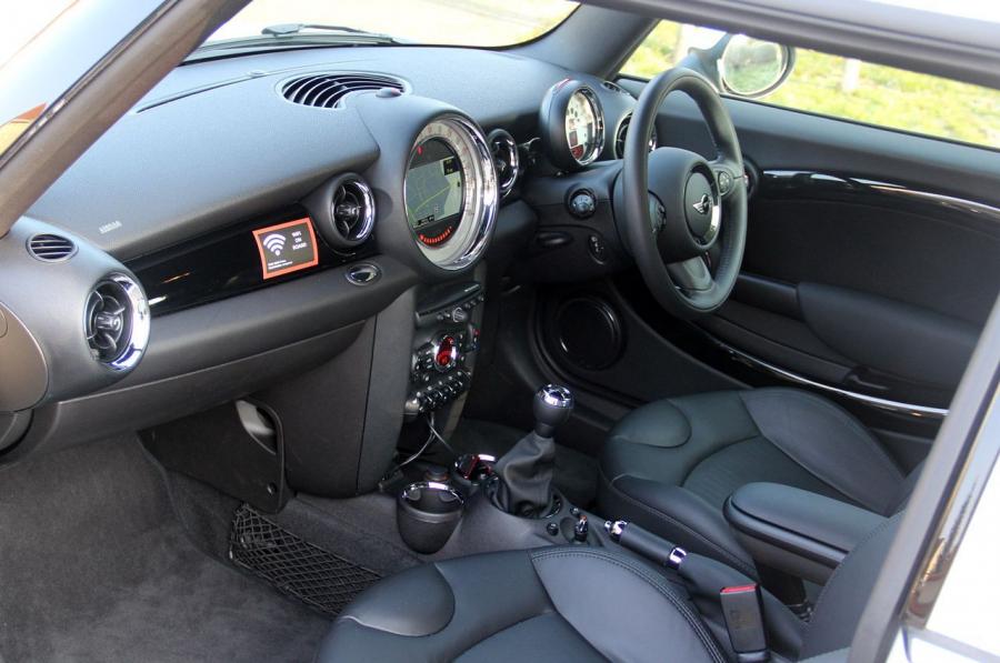  Mini Cooper Clubvan 2014 года  (фото 24 из 47)
